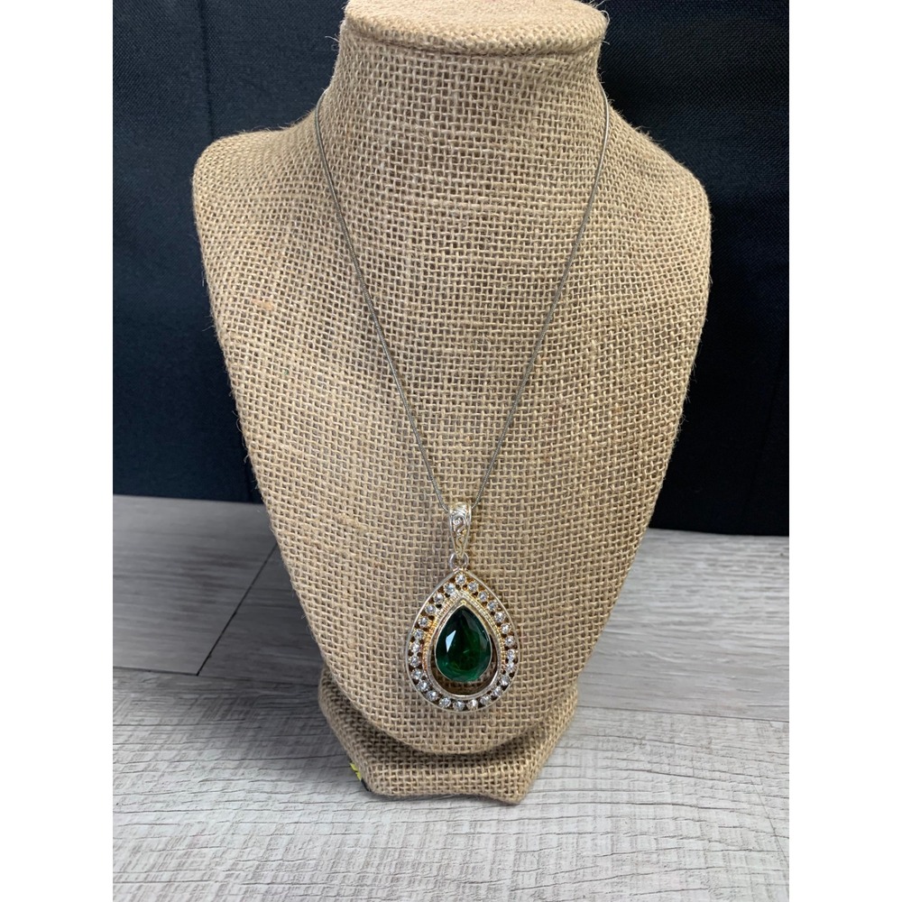 Vintage Style Emerald Green Teardrop Pendant Necklace Two Tone 16 Inch Chain
